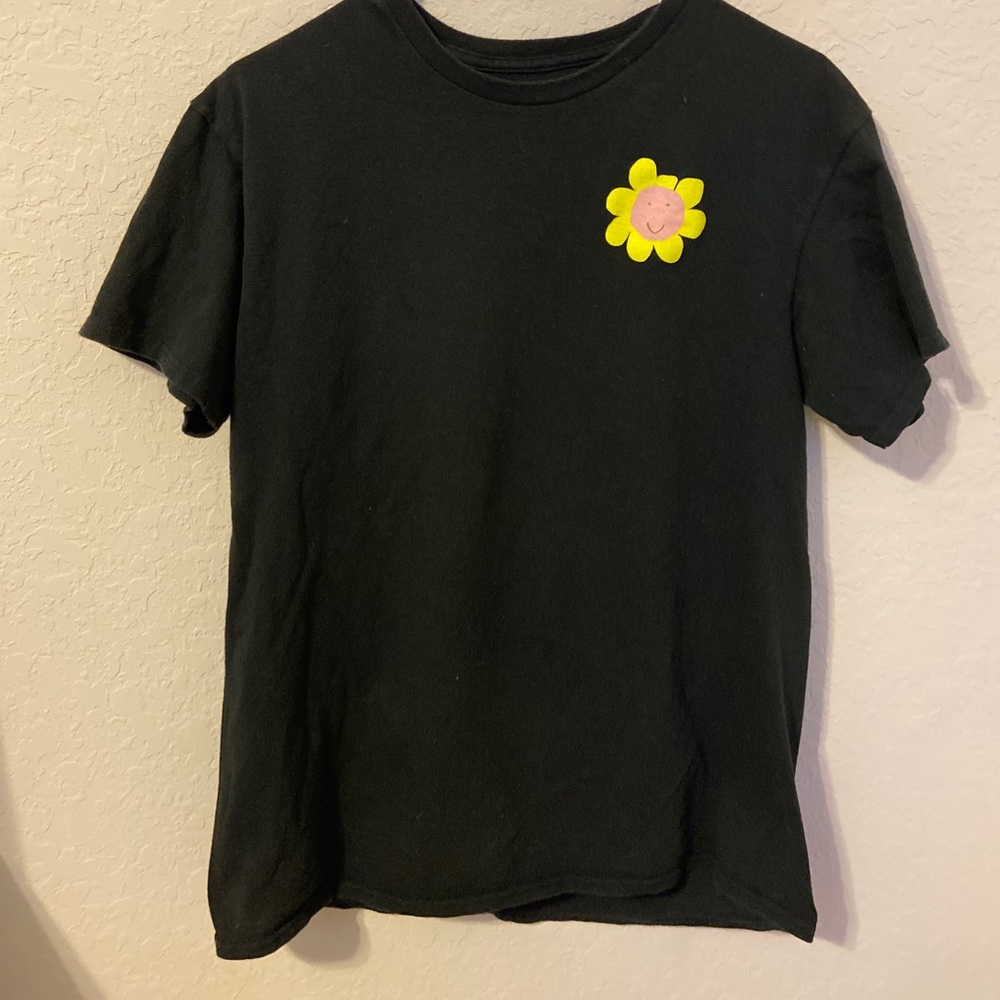 Black T-shirt